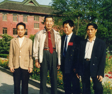 辉煌历程